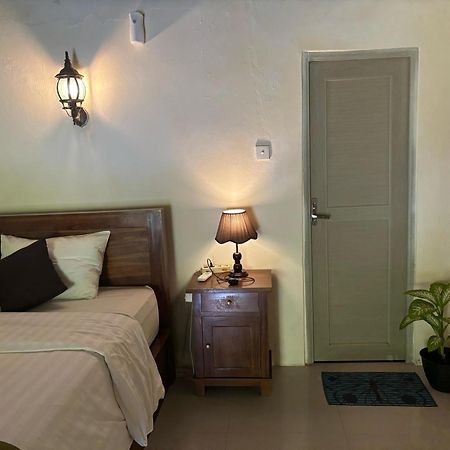 Kubu Artha Bungalow Nusa Penida Ped ภายนอก รูปภาพ