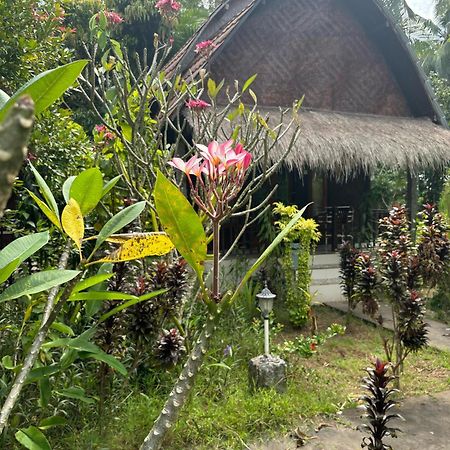 Kubu Artha Bungalow Nusa Penida Ped ภายนอก รูปภาพ
