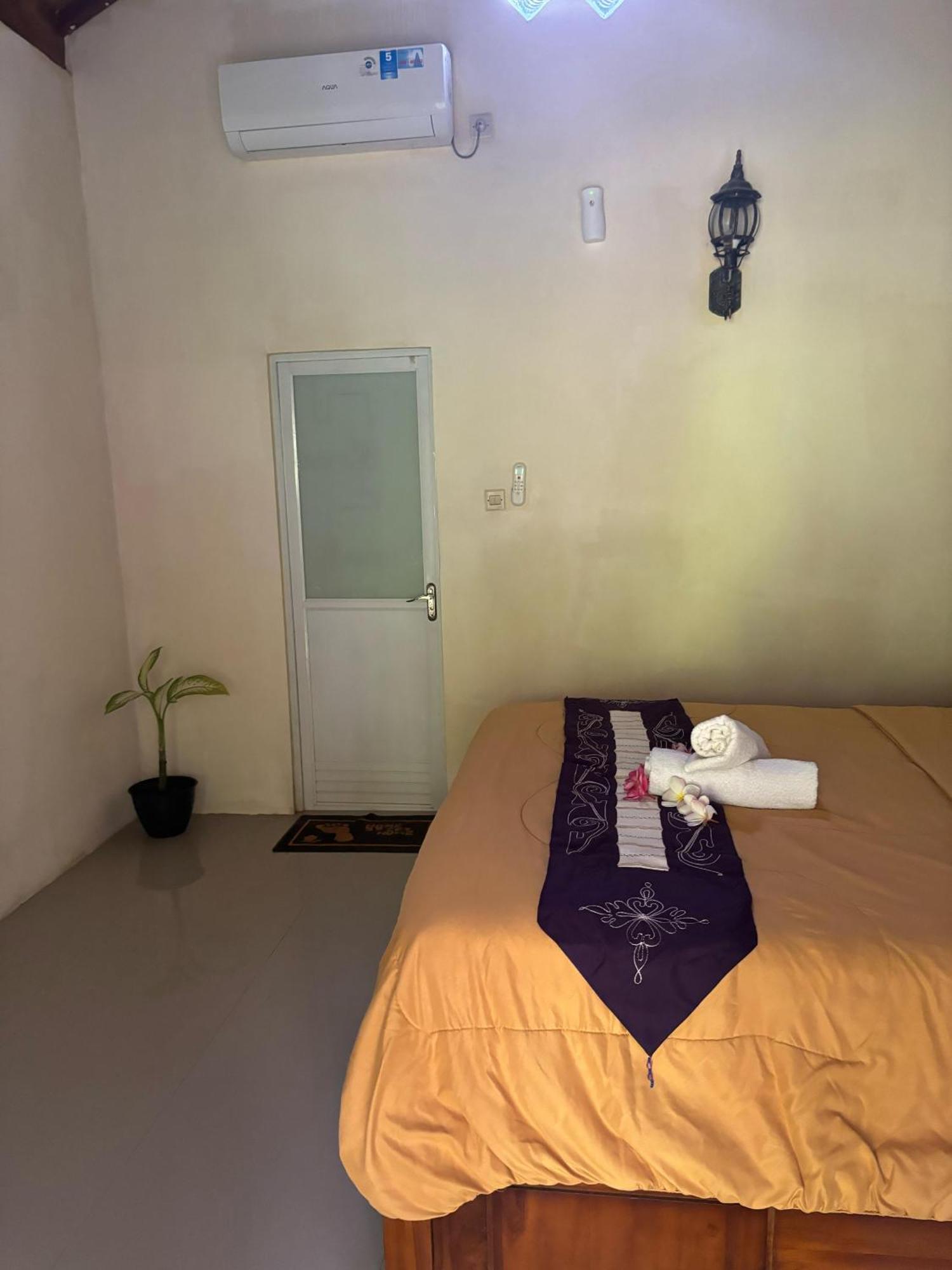 Kubu Artha Bungalow Nusa Penida Ped ภายนอก รูปภาพ