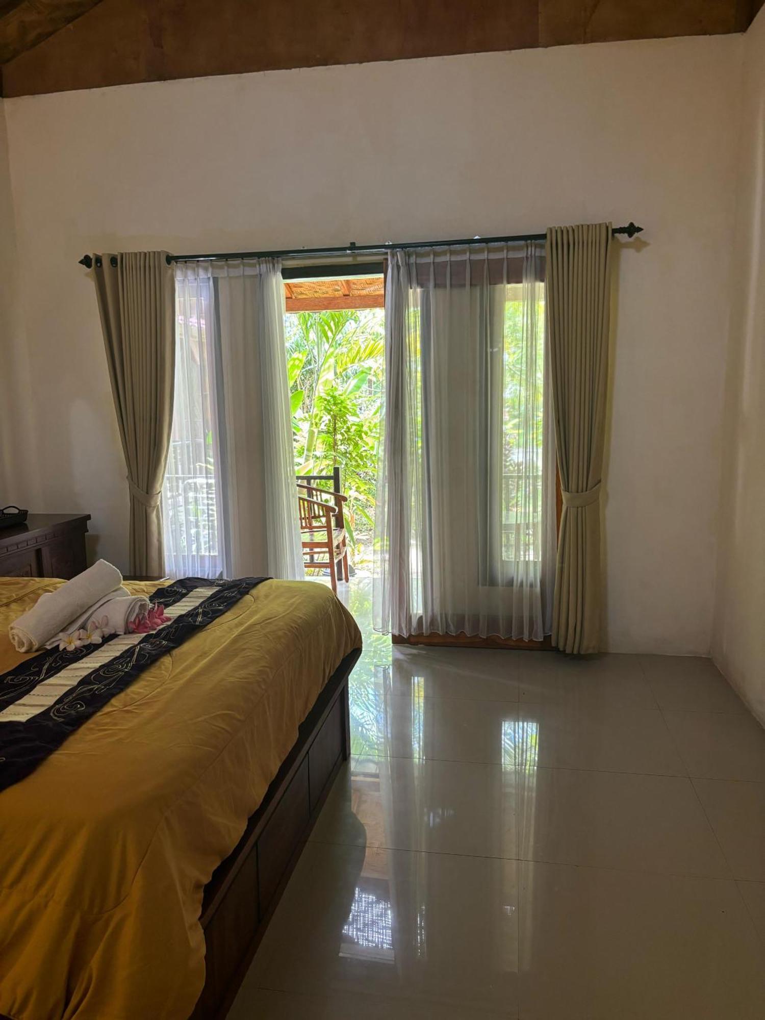 Kubu Artha Bungalow Nusa Penida Ped ภายนอก รูปภาพ
