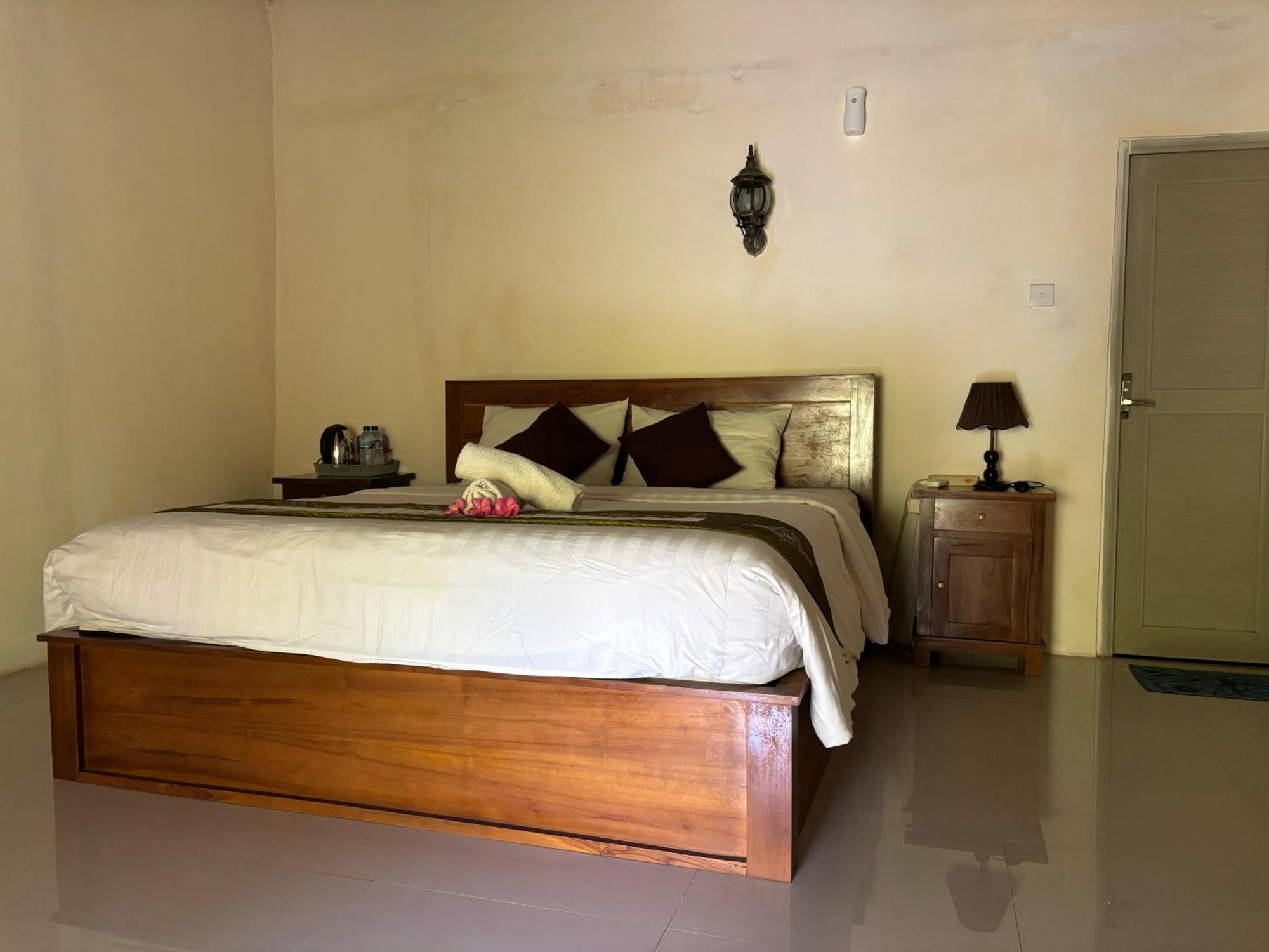 Kubu Artha Bungalow Nusa Penida Ped ภายนอก รูปภาพ