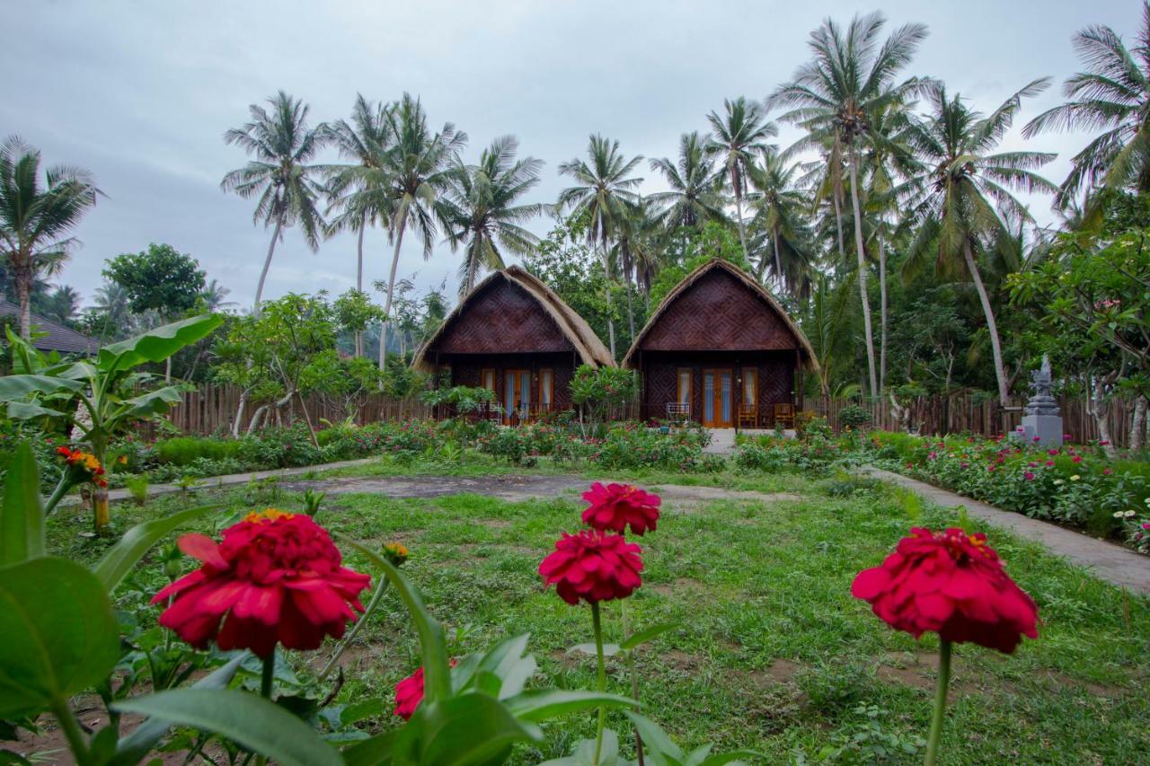 Kubu Artha Bungalow Nusa Penida Ped ภายนอก รูปภาพ